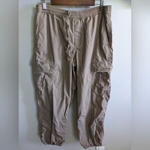 Uniqlo Light Weight Cargo Khaki Pants - Adjustable Cinched Ankles Size Large